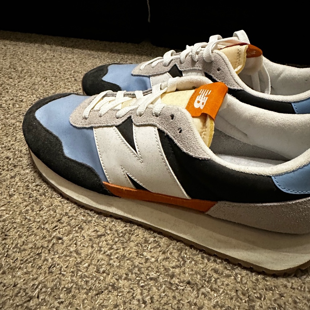 New Balance Men's Light Blue, White, and Black Sneakers